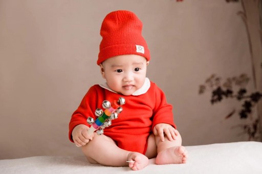 国内五个月私人代生孩子肋骨外翻的原因与应对方法