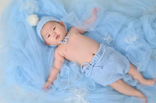 国内三代代孕志愿者肚皮上的黑线